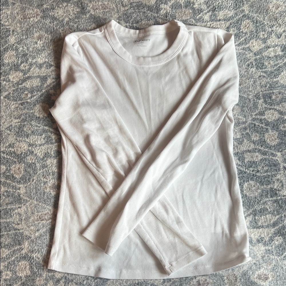 Old Navy Snug Fit White Long Sleeve Tee